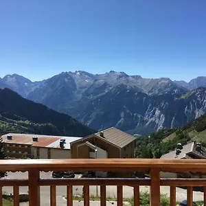 Alpe D'huez 4-5 Personnes Vue Imprenable Sur Les Montagnes, Skis Aux Pieds , Huez France